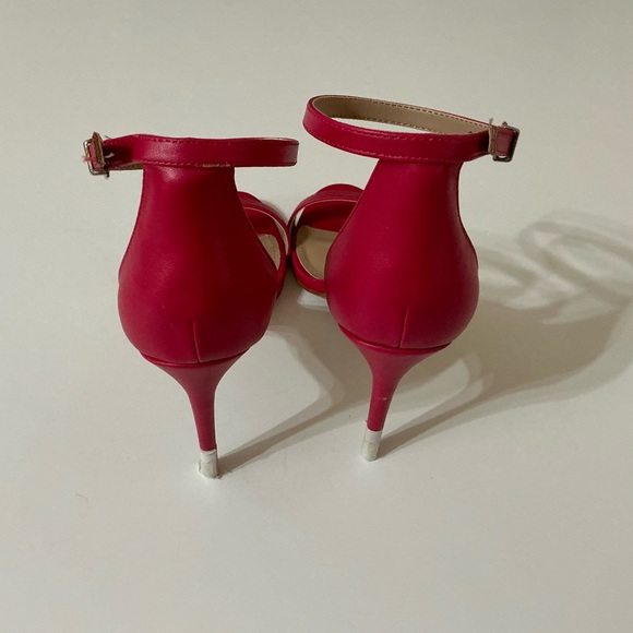 New York & Company Pink/Fuchia Heels Size 8M. - Picture 4 of 7